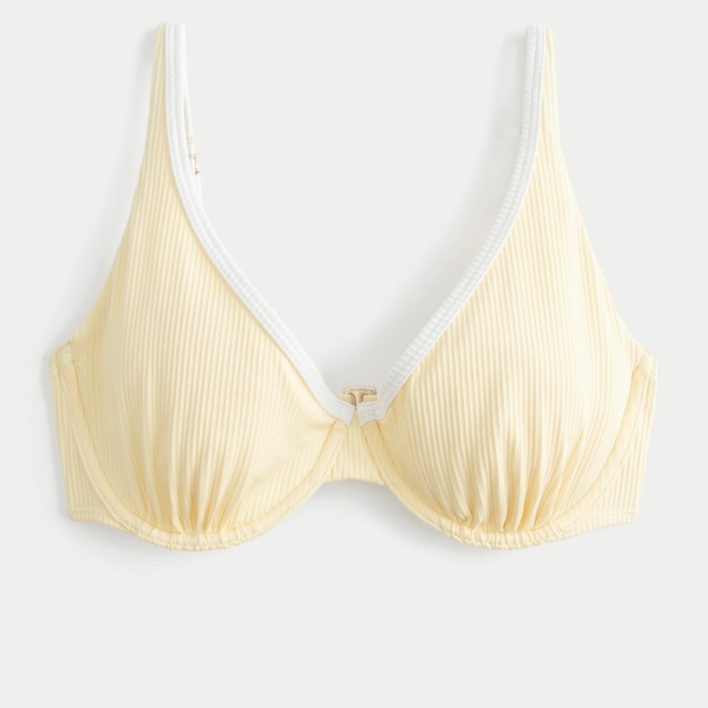 Curvy High Apex Ribbed Underwire Bikini Top